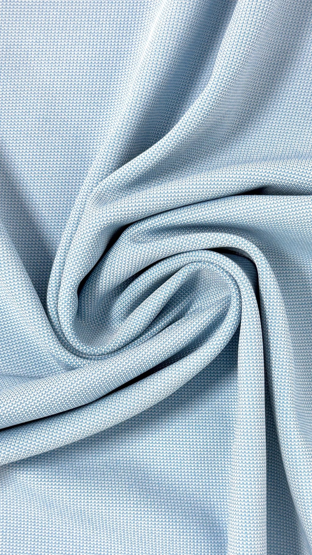 Polyester Nylon Moisture-Wicking Mesh Knit Fabric fabric surface detail